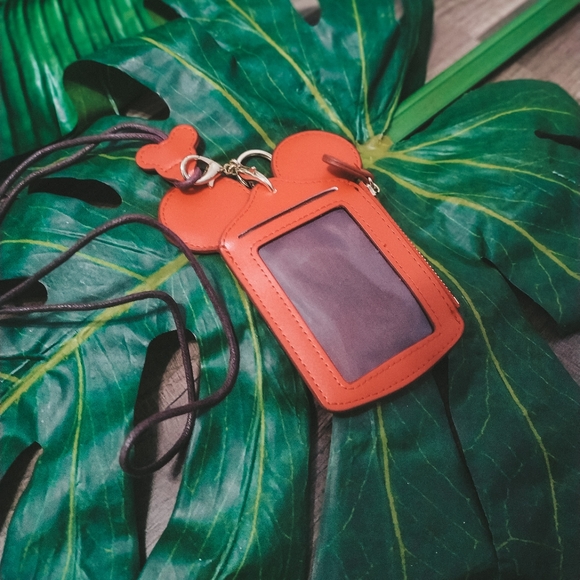 Cartoon Lanyard and ID holder - Picture 5 of 5